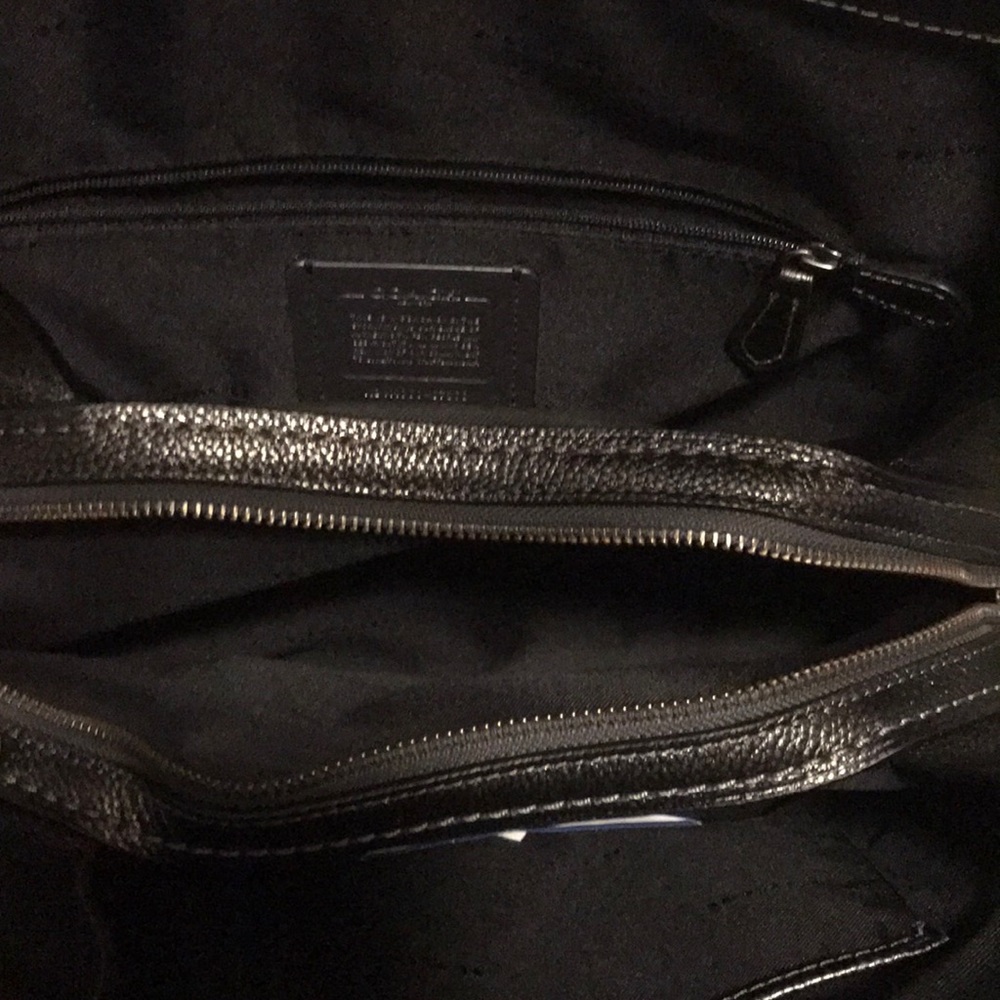 Authentic Coach Bag Like New - Picture 7 of 8